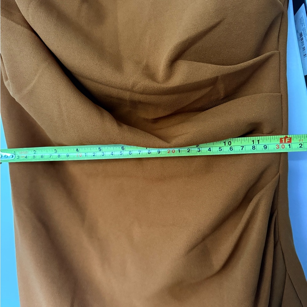 Elliatt Carissa Rust Dress - Picture 7 of 8